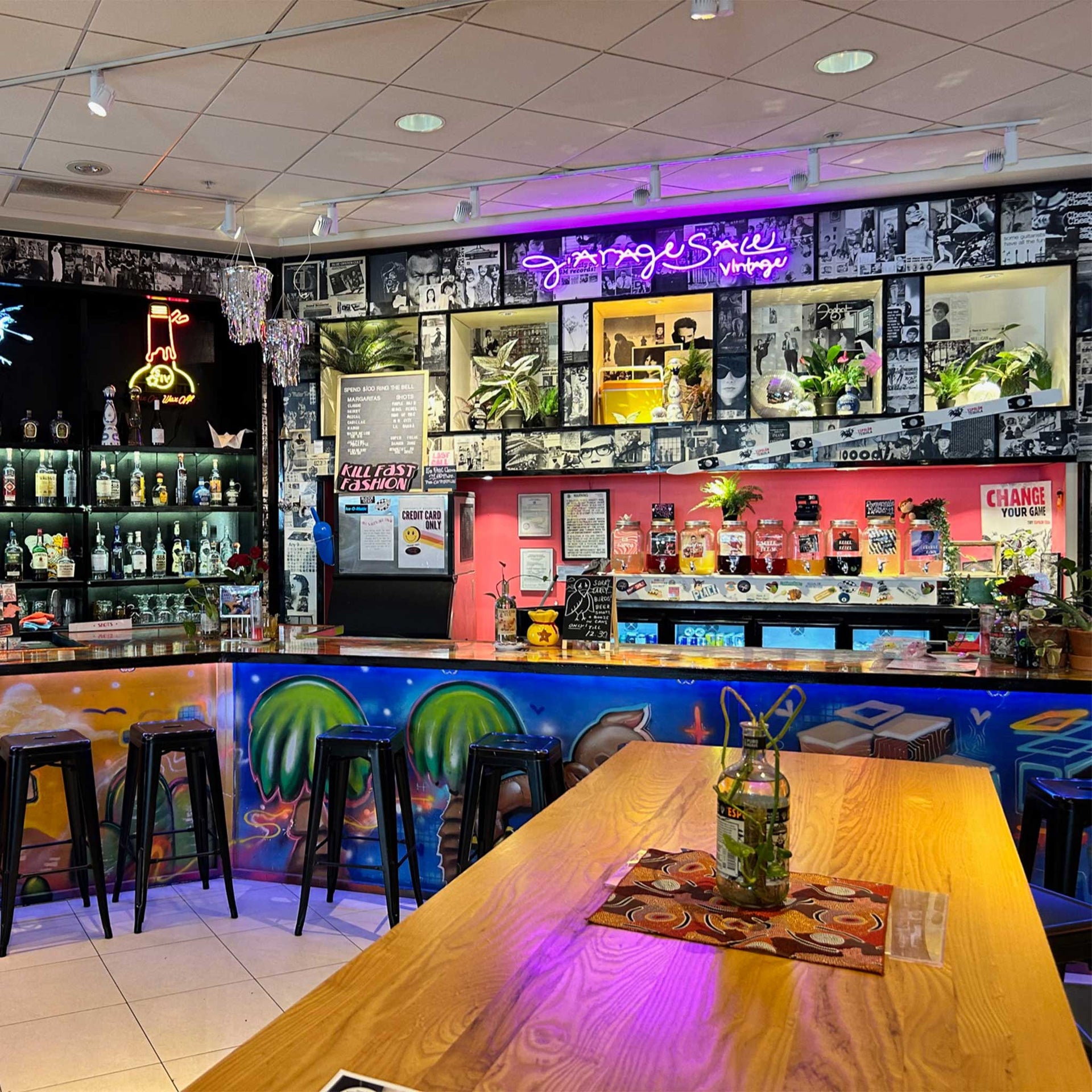 Locations Garage Sale Vintage